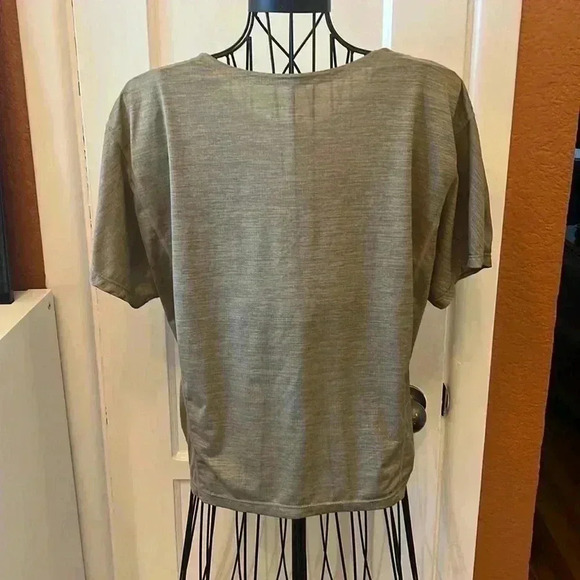 Nike Cropped Athletic Tee-Sz L - Picture 2 of 4